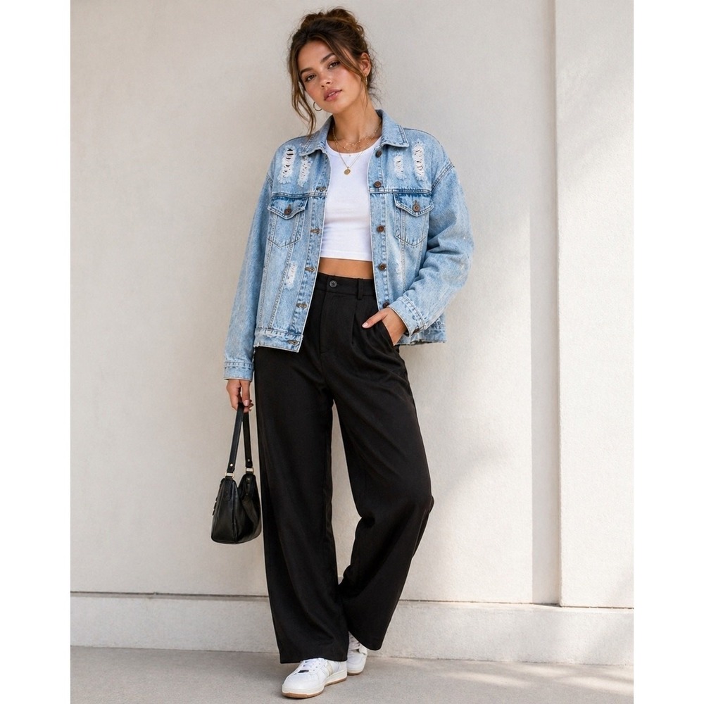 Womens XS Light Wash Distressed Cropped Denim Jacket Raw Hem Trucker Y2K Grunge